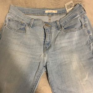 Women’s Levi jeans size 30